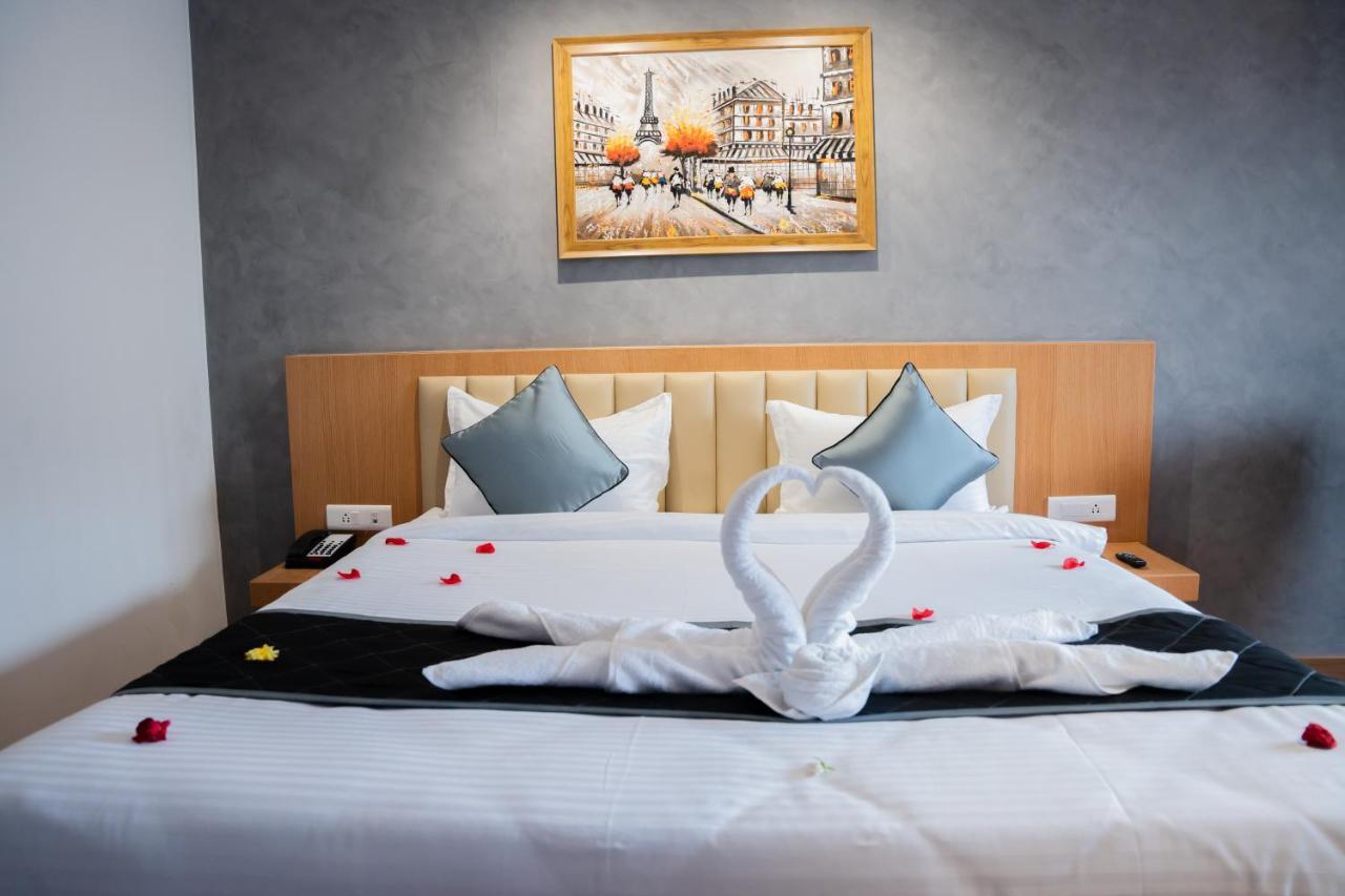 Hotel Tulips Grand Hajdarábád Exteriér fotografie